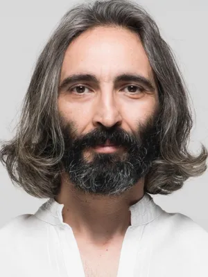 Fırat Tanış