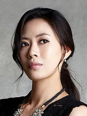 Yoo Chae-young