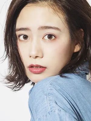 Shiori Yoshida