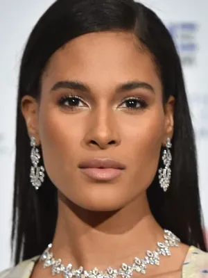 Cindy Bruna