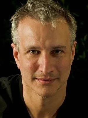 Bronson Pinchot