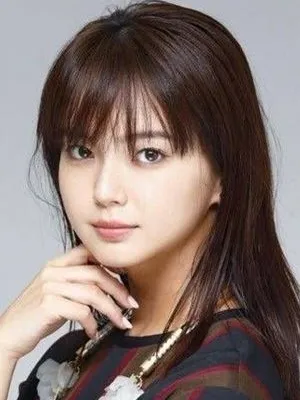 Mikako Tabe