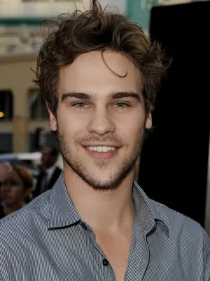 Grey Damon