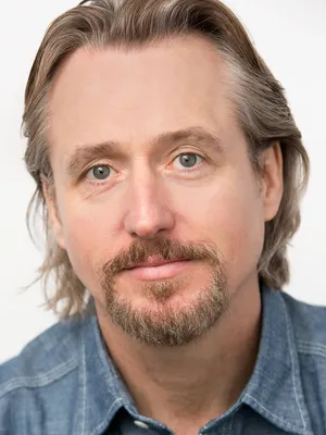 Linus Roache