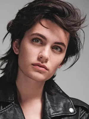 Ella Rumpf