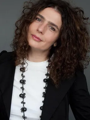 Arsinée Khanjian