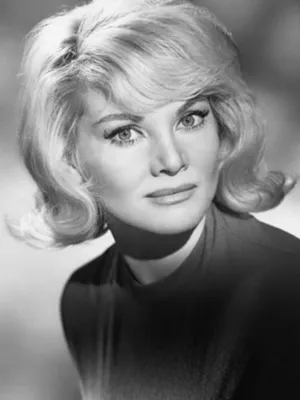 Diane Cilento