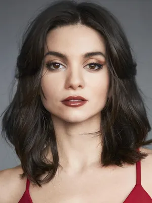 Lauren LaVera