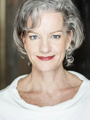 Tracey Hoyt