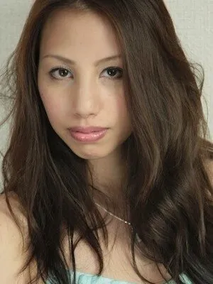 Io Aikawa