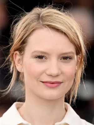 Mia Wasikowska