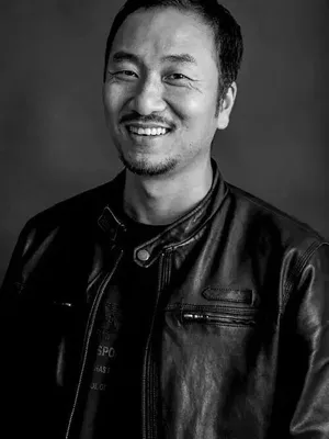 Yi Shi