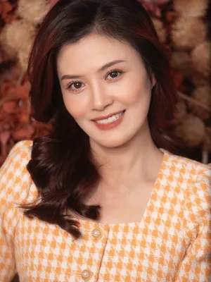 Hoa Thúy