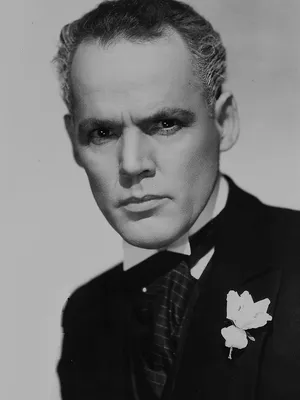 Henry Hull