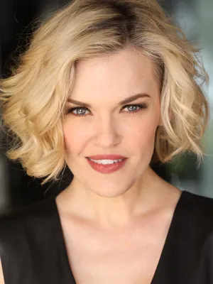 Kari Wahlgren
