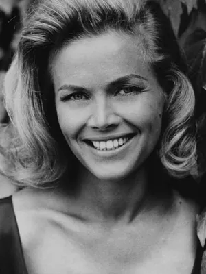 Honor Blackman
