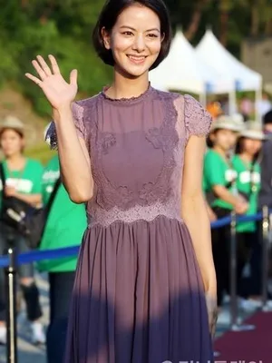 Akiba Rie