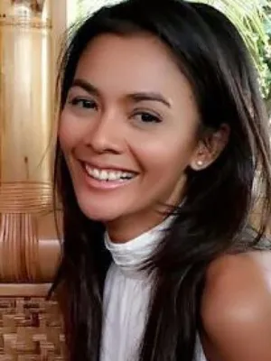 Ully Triani